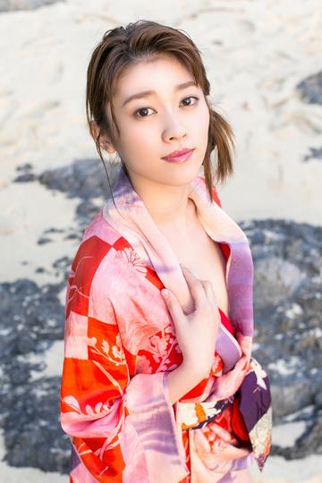 佟大为17岁大女儿拍戏，身高近180堪比超模，容貌清丽神似王祖贤